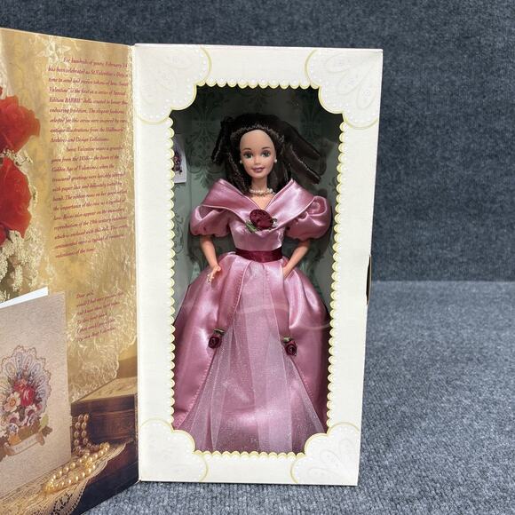 Vintage 1995 Barbie Sweet Valentine Doll Hallmark Special Edition New in Box 148 - Picture 2 of 13